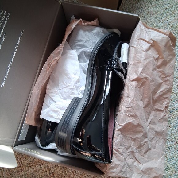 Womens Patent Leather Shoes - Picture 2 of 4